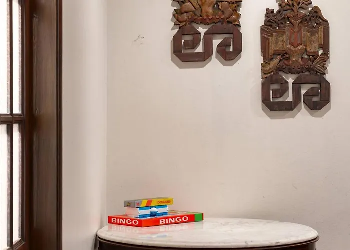 Contemporary Eastern 1br 5 Min Bts| Essential