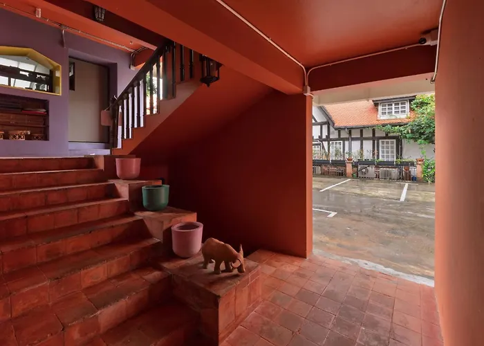Contemporary Eastern 1br 5 Min Bts| Essential Apartment Bangkok